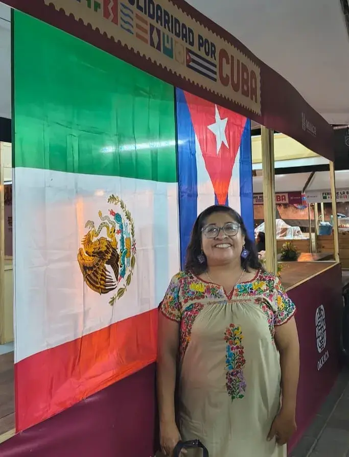 "Descolonizar la educación Una educación para la vida" Plática de la psicóloga CLARA Santiago, en Casa KIT