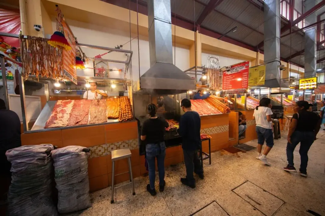 Pasillo de humo del Mercado 20 de Noviembre, Oaxaca. Foto: Qué Onda Oaxaca Pasillo de humo del Mercado 20 de Noviembre, Oaxaca. Foto: Qué Onda Oaxaca