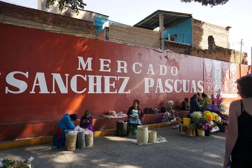 Mercado Sánchez Pascuas, Oaxaca de Juárez. Foto: Qué Onda Oaxaca Mercado Sánchez Pascuas, Oaxaca de Juárez. Foto: Qué Onda Oaxaca
