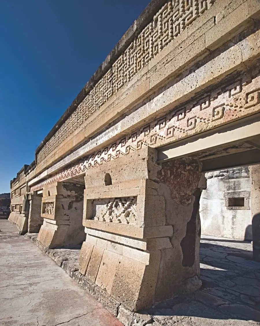 Ruinas de Mitla con grecas zapotecas, Oaxaca. Foto: Qué Onda Oaxaca Ruinas de Mitla con grecas zapotecas, Oaxaca. Foto: Qué Onda Oaxaca