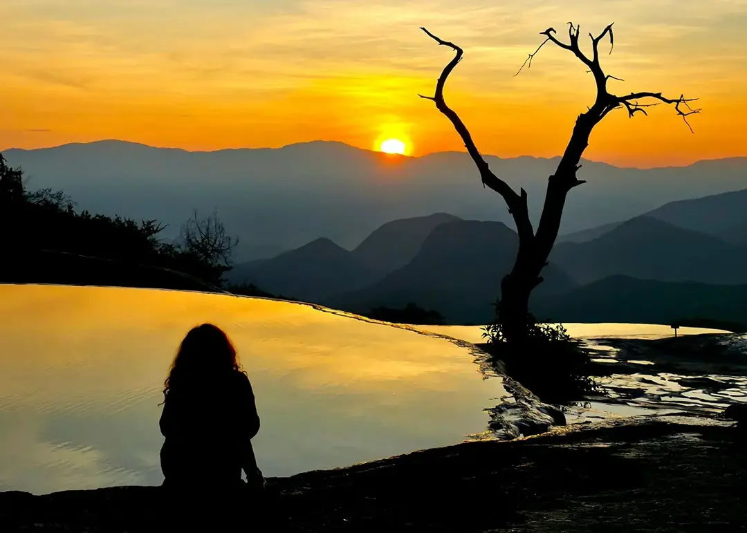 Atardecer en Hierve el Agua después del horario de visita. Foto: Viator Atardecer en Hierve el Agua después del horario de visita. Foto: Viator