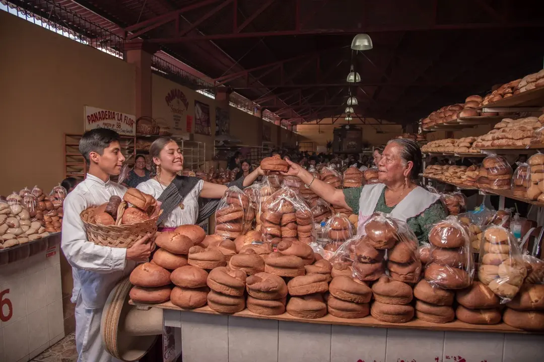 Panes de cazuela en el mercado de Tlacolula. Foto: Qué Onda Oaxaca Panes de cazuela en el mercado de Tlacolula. Foto: Qué Onda Oaxaca