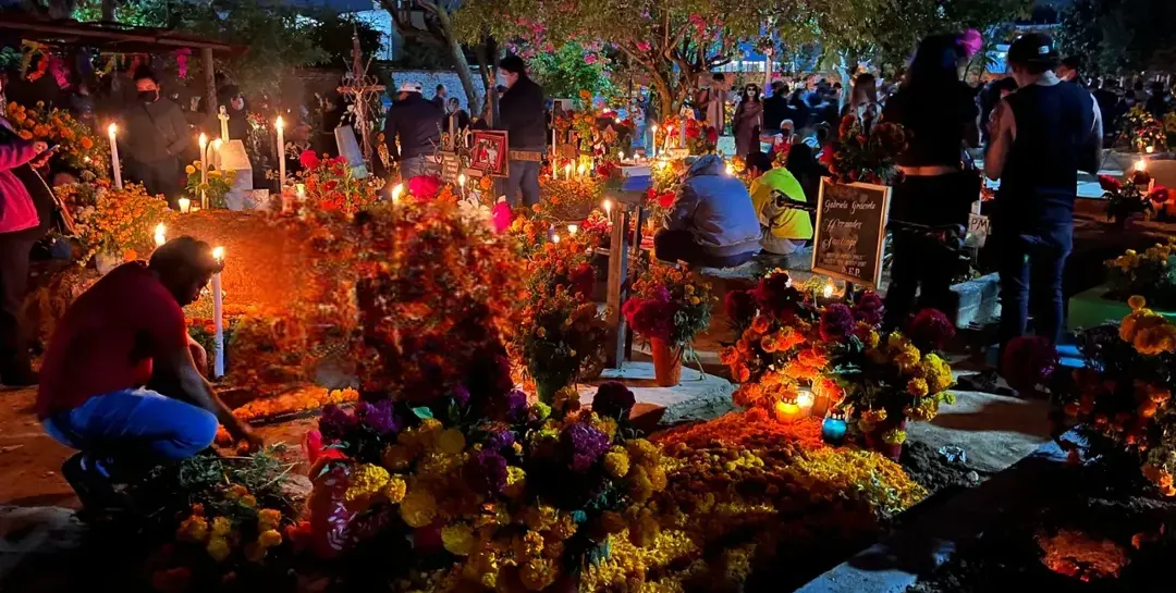 An Oaxacan cemetery during Day of the Dead. Image not property of the author; used for illustrative purposes. An Oaxacan cemetery during Day of the Dead. Image not property of the author; used for illustrative purposes.