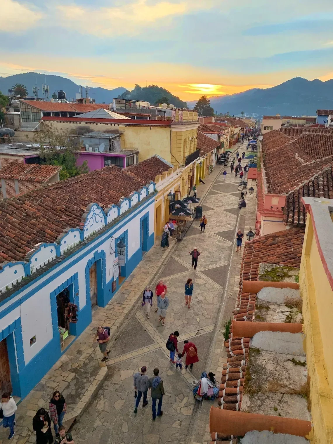 Cómo viajar de Oaxaca a San Cristóbal de las Casas: Bus ADO, vuelos y filtros migratorios